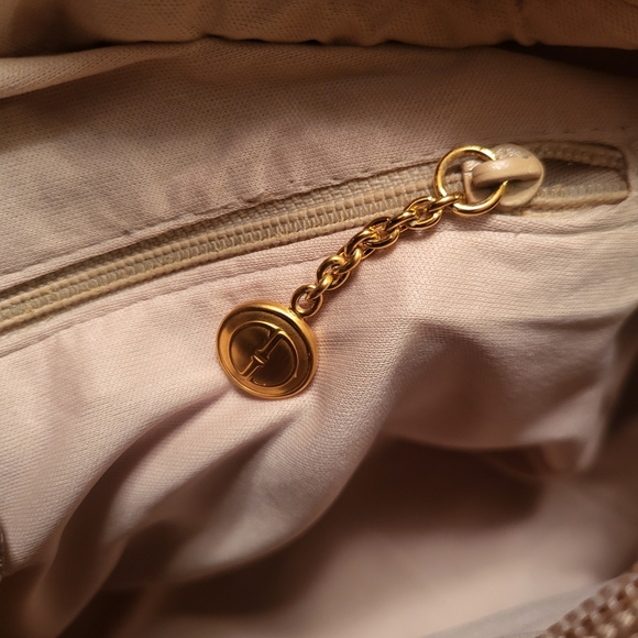 Gucci Bamboo Chain Crossbody Shoulder Leather Bag, Authentic!! w/COA. - Picture 10 of 16